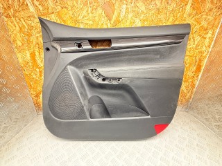 обшивка двери передняя правая Kia Sorento 2 поколение 2011, 2.2 л., дизель, АКПП, 823202P000, 935752P100VA, 202004584, 823022P730AND