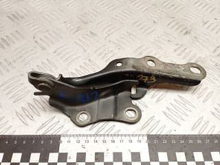 петля капота правая Toyota RAV4 2 поколение (XA20) [рестайлинг] 2005, 2.0 л., 1CD-FTV, дизель, МКПП, внедорожник 5 дв.