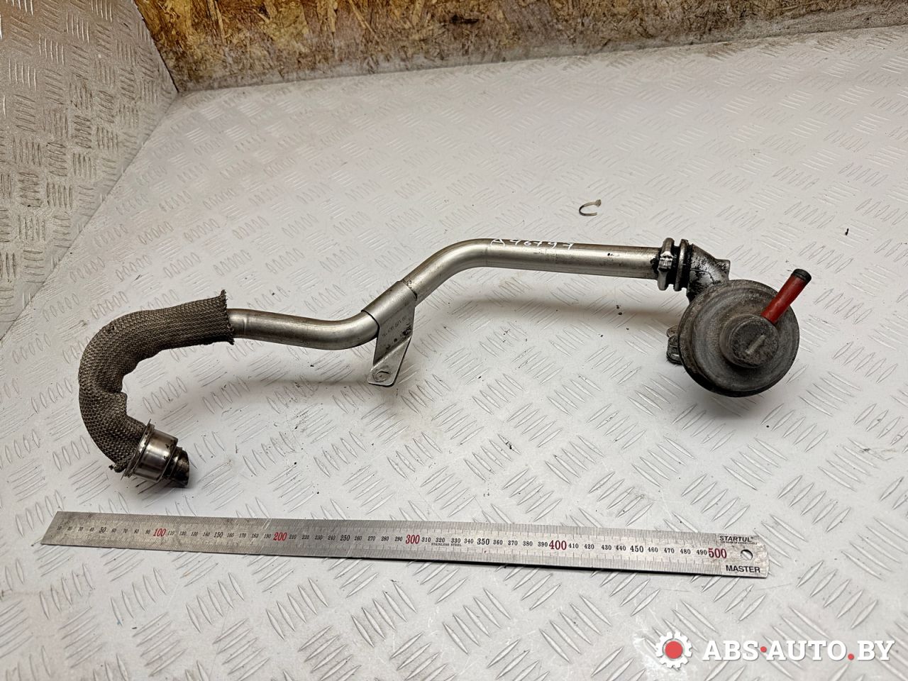 трубка системы рециркуляции EGR Citroen C3 1 поколение 2003, 1.4 л., 8HY (DV4TED4), дизель, МКПП, передний привод, 9643982180, 1628ZY, 1628XV - фото №1