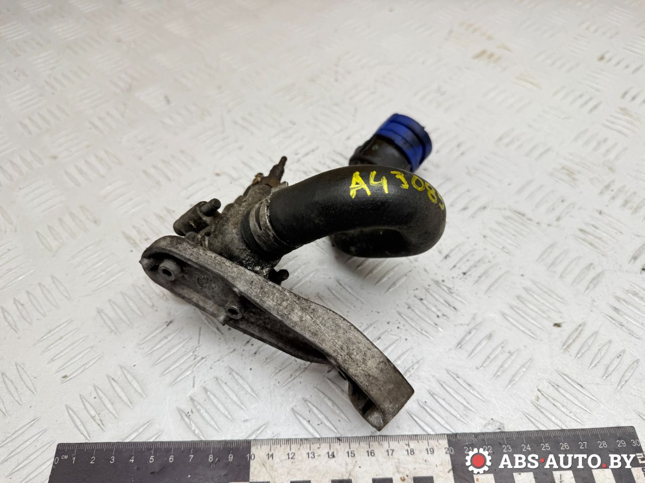 подогреватель охлаждающей жидкости Renault Laguna 2 поколение 2001, 1.9 л., F9Q 750, дизель, МКПП, хетчбэк 5 дв., 7700436961 - фото №1