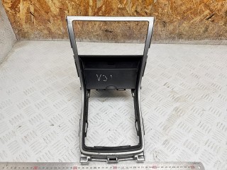 Декоративная накладка центральной консоли Mazda 6 GH 2007, 2.0 л., дизель, МКПП, универсал, GS1D64626