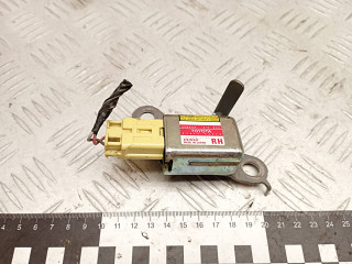 датчик удара Toyota RAV4 2 поколение (XA20) [рестайлинг] 2005, 2.0 л., 1CD-FTV, дизель, МКПП, внедорожник 5 дв., 8986042020, 1879001131