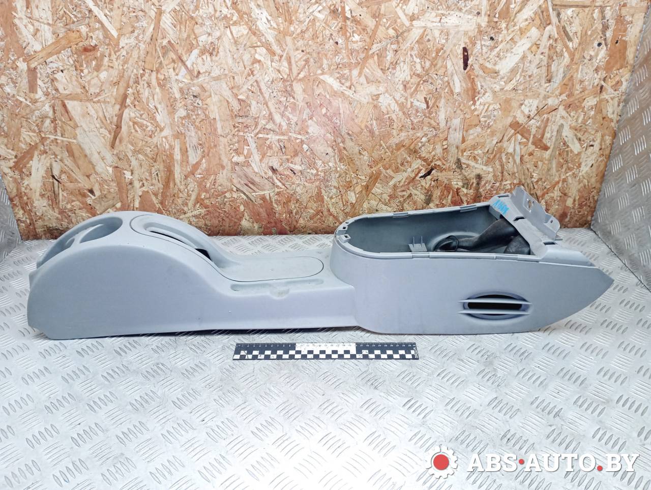 консоль салона Citroen C3 1 поколение 2006, 1.6 л., бензин, АКПП, хетчбэк 5 дв., 9637999577, 9641006877 - фото №1