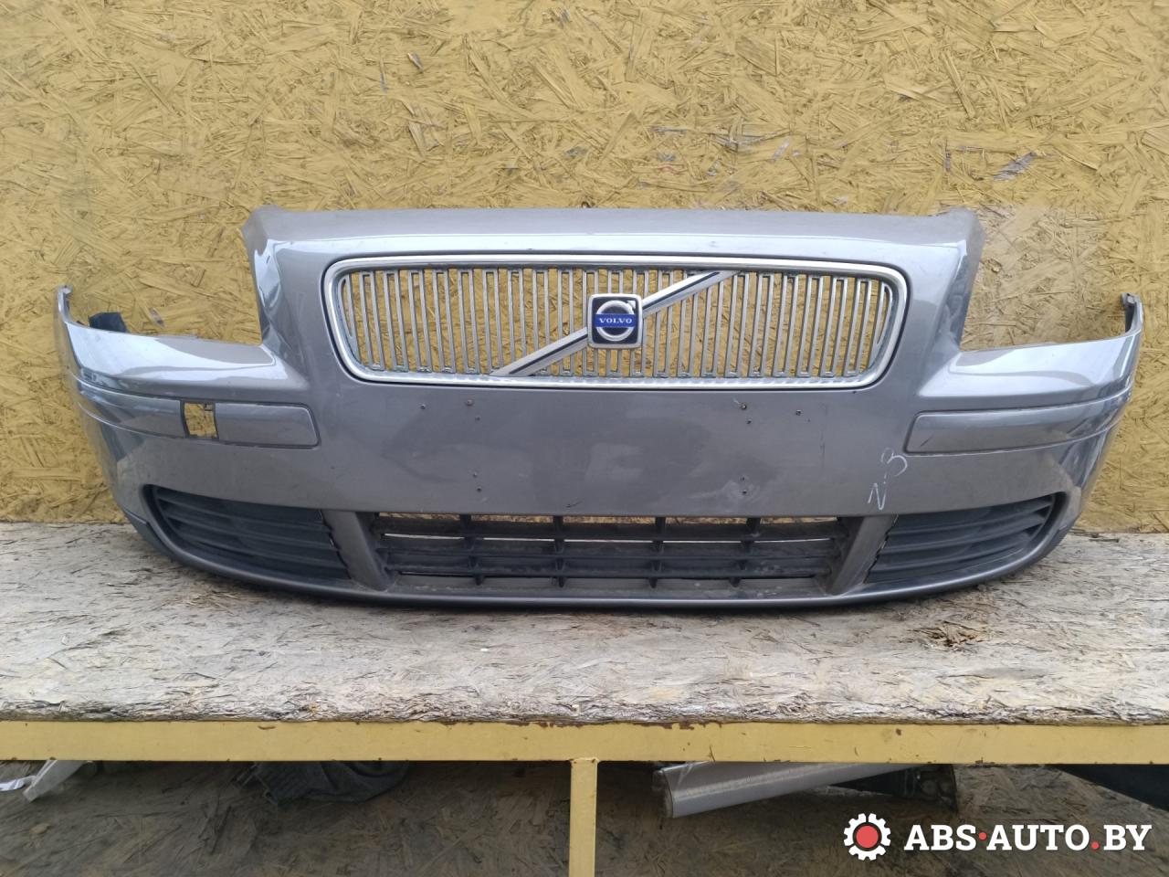 бампер передний Volvo V50 1 поколение 2004, 2.4 л., B 5244 S5, бензин, АКПП, универсал, 30657005 - фото №1