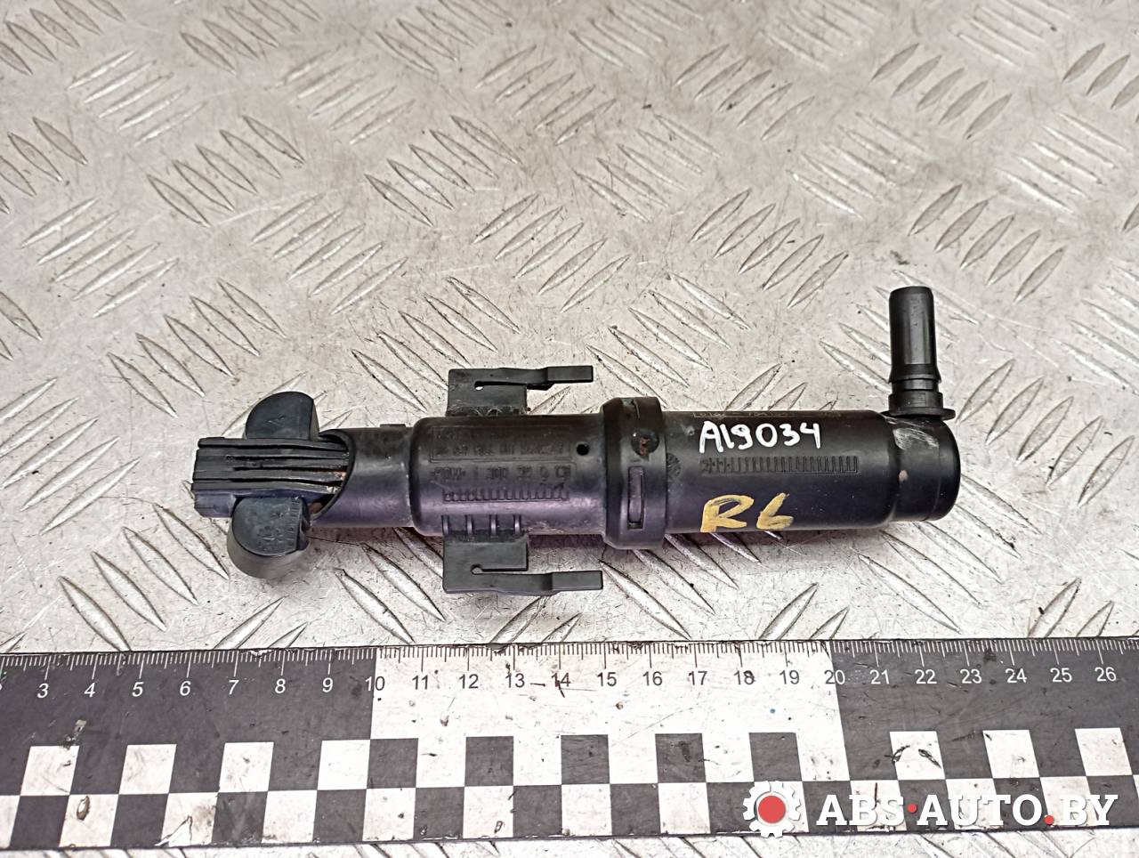 форсунка омывателя фары BMW 7 серия F01/F02 F01 2009, 4.4 л., бензин, АКПП, 61677341541, 61677178743, 1307030695, 1300750010 - фото №1