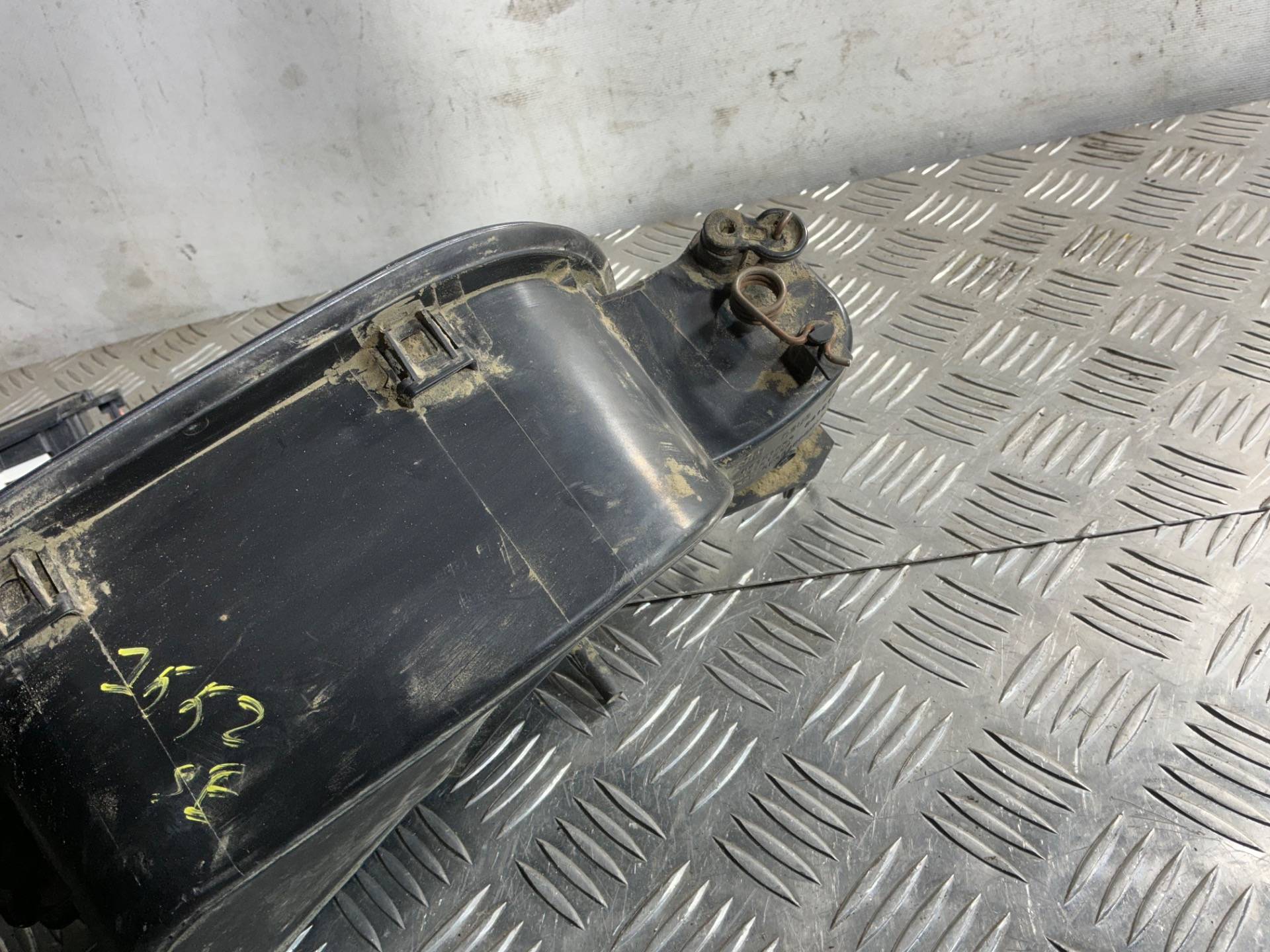 Лючок топливного бака GMC Terrain 2 поколение