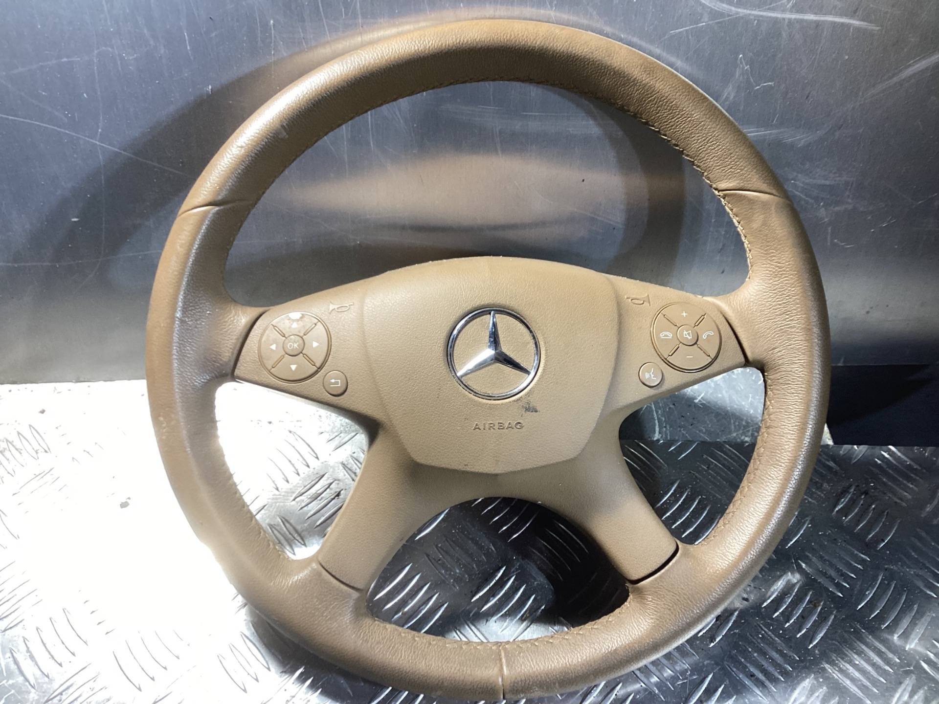 Руль Mercedes-Benz C W204
