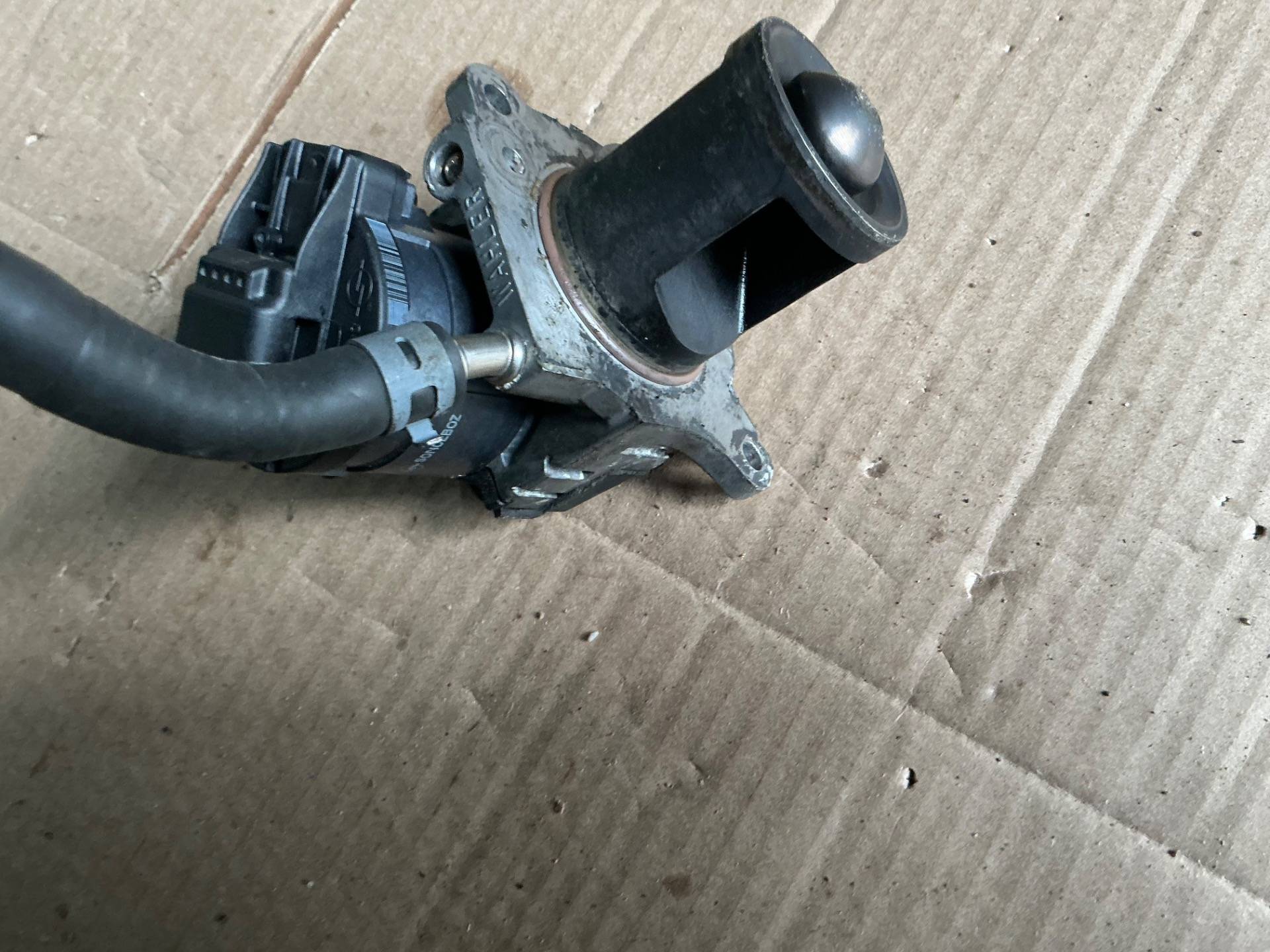 Клапан EGR Mercedes-Benz M W166