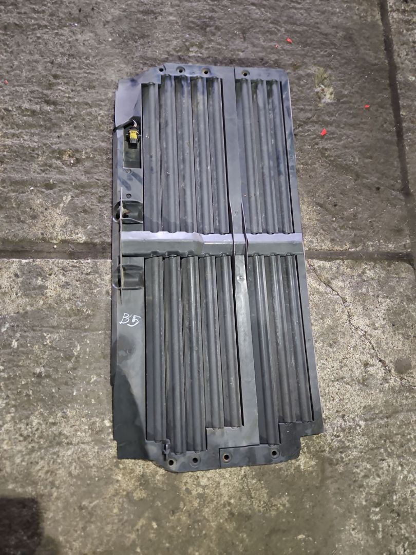 Заслонка радиатора Mercedes-Benz Actros 4 поколение (MP4) 2014, зеленый, грузовик, A9605001516 - фото №1