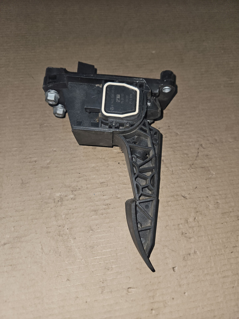 педаль Mercedes-Benz Actros 2 поколение (MP2) 2007, A9403000004, A9603000004 - фото №1