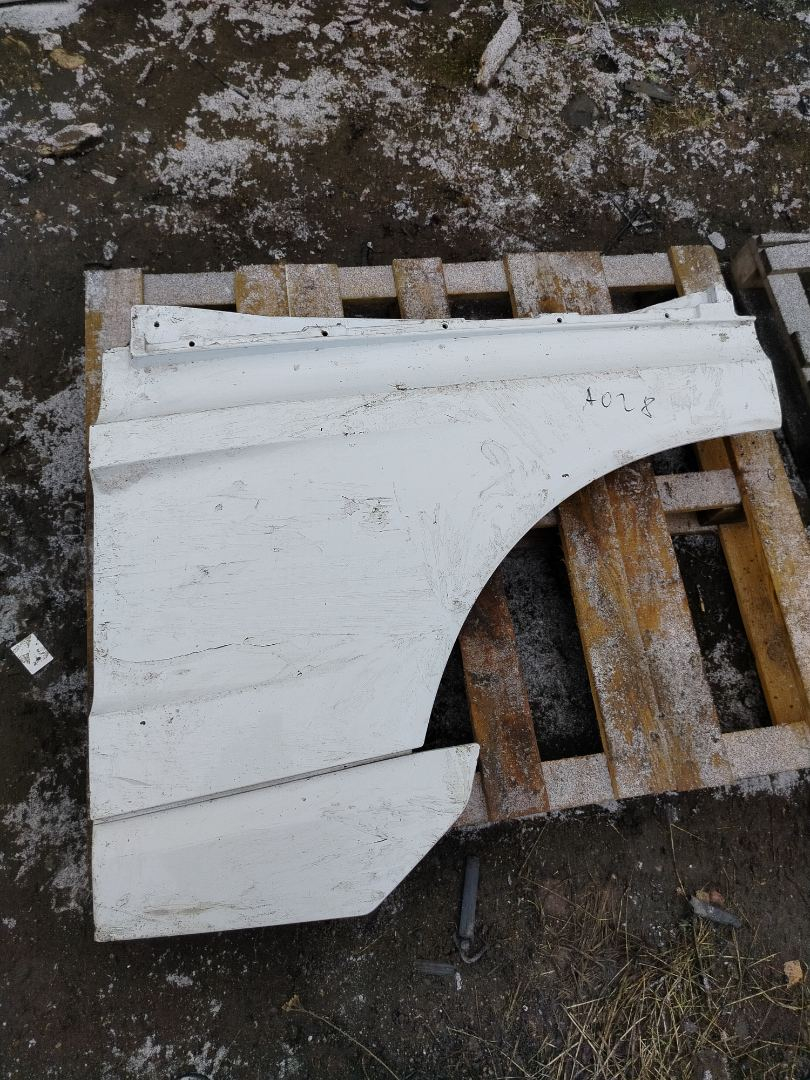 накладка двери (крышки) багажника Mercedes-Benz Actros 4 поколение (MP4) 2016, om471.926, дизель, АКПП, белый, правый руль, A9607200901 - фото №1