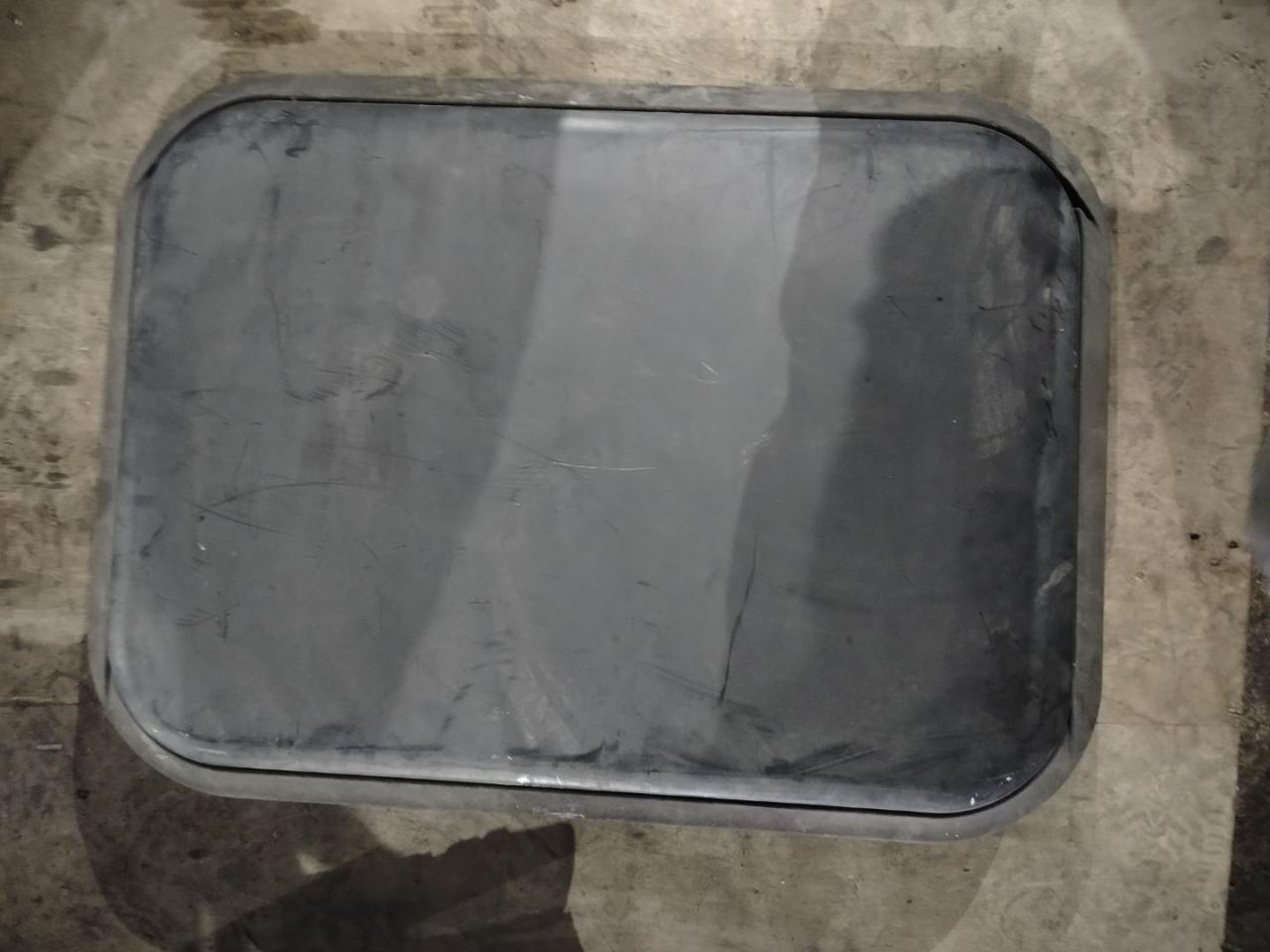 люк DAF XF 105 1 поколение 2010, 2135123 - фото №1