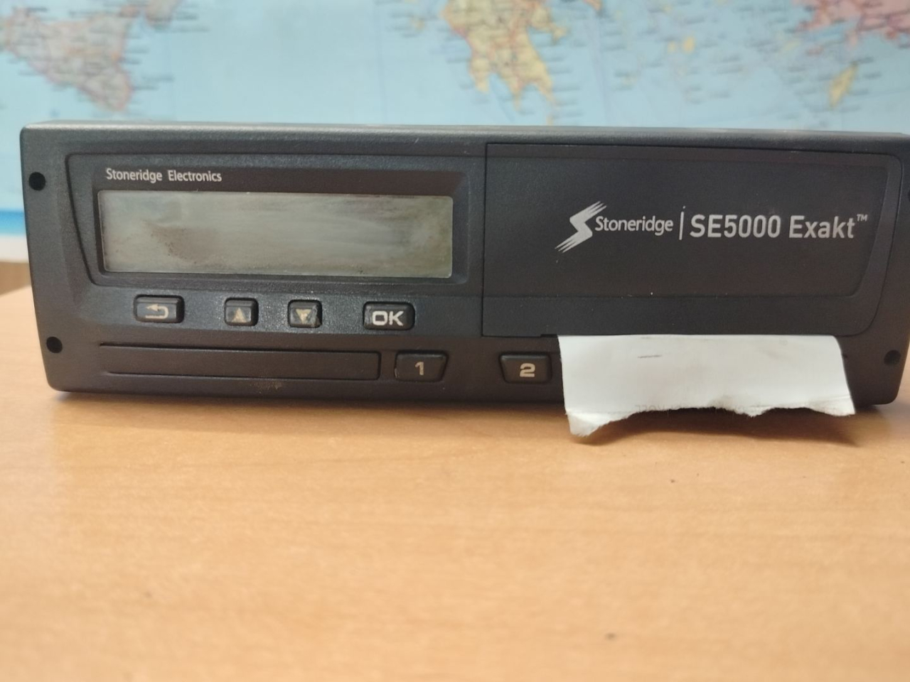 тахограф Scania R 3 поколение 2012, 11.7 л., DC 12.15, дизель, МКПП, красный, правый руль, SE5000, REV.7.3 - фото №1