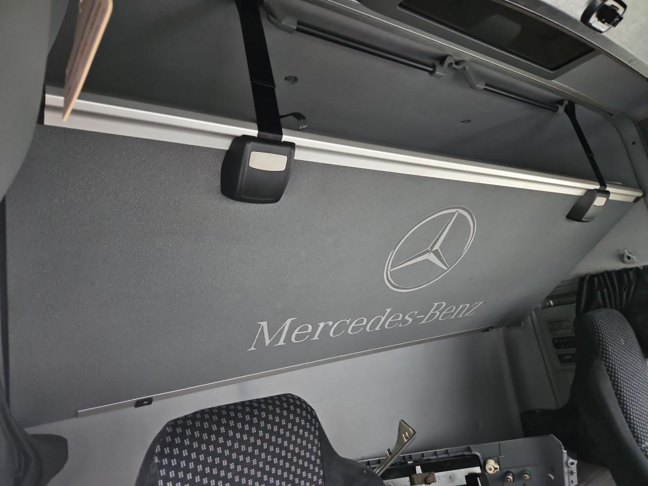 спальник Mercedes-Benz Actros 3 поколение (MP3) 2013, 11.9 л., OM 541.976, дизель, робот, белый, правый руль, A9439702349, A0009703649, A0009700058 - фото №1