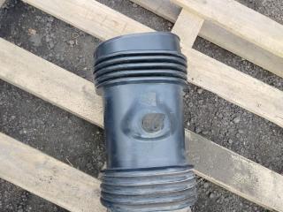 патрубок воздушного фильтра Volvo FH 3 поколение 2013, 12.8 л., D13C460, дизель, АКПП, белый, правый руль, 21627374, 21199194, 21116214, 21627376