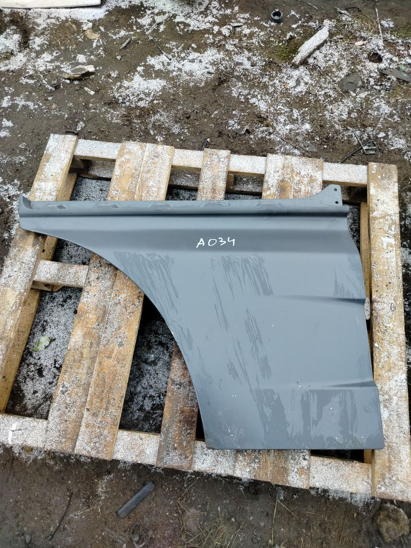 молдинг двери передней правой MAN TGX 1 поколение 2018, 12.4 л., D 2676 LF 51, дизель, АКПП, белый, правый руль, 81626100018, 81626100024 - фото №1