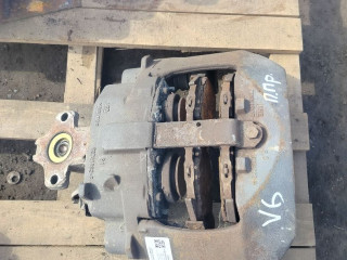 суппорт передний правый Volvo FH 3 поколение 2013, 12.8 л., D13C500, дизель, АКПП, серый, правый руль, 20527569, 85023444, 85021931, 21487605, 68324882