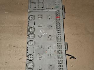 блок предохранителей Scania 4-Series 2001, белый, грузовик, 1398062, 1300806, 1436458, 1320850