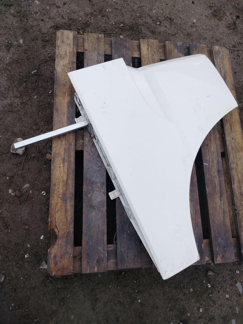 накладка двери (крышки) багажника DAF XF 106 1 поколение 2020, MX-13, АКПП, белый, правый руль, 2046359, 2041670, 1856276 - фото №1