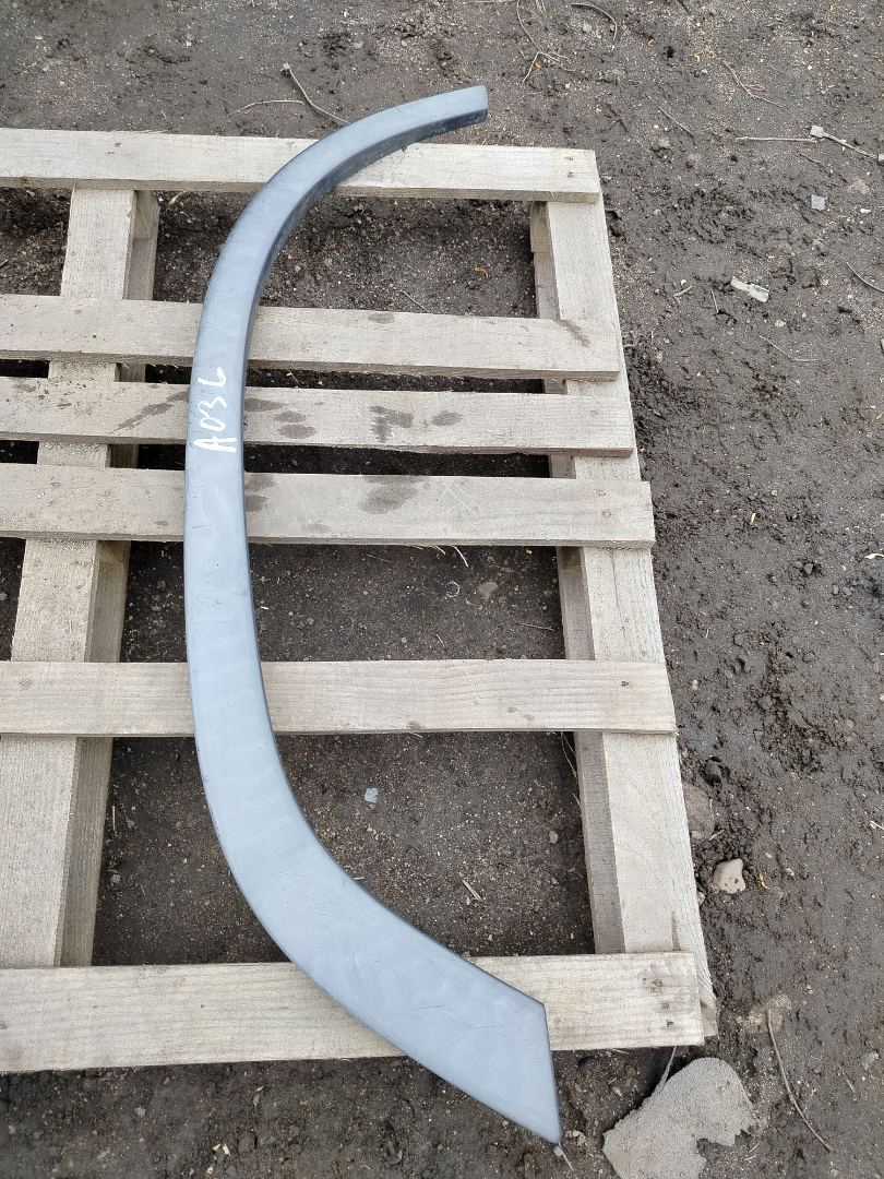 накладка колесной арки правый Volvo FH 3 поколение 2016, АКПП, белый, правый руль, 84096590 - фото №1