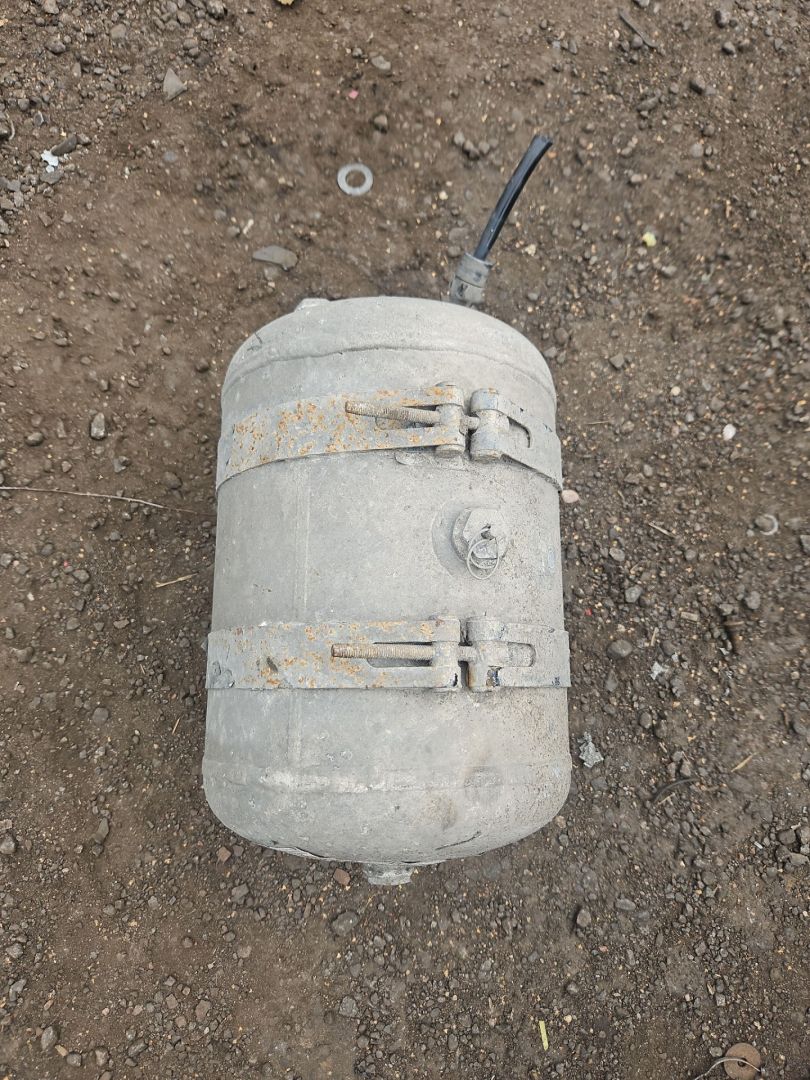 Пневморесивер Volvo FH 3 поколение 2016, АКПП, белый, правый руль, 21335115, 23510650 - фото №1