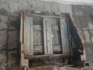 полка аккумулятора Mercedes-Benz Actros 2 поколение (MP2) 2006, МКПП, синий, грузовик, A9415401216, A9415400323