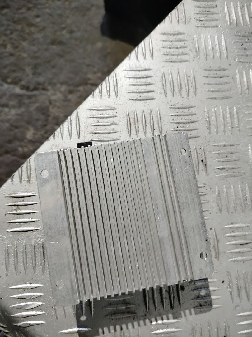 Преобразователь напряжения DAF XF 106 1 поколение 2019, MX-13, АКПП, белый, правый руль, 2151452 - фото №1