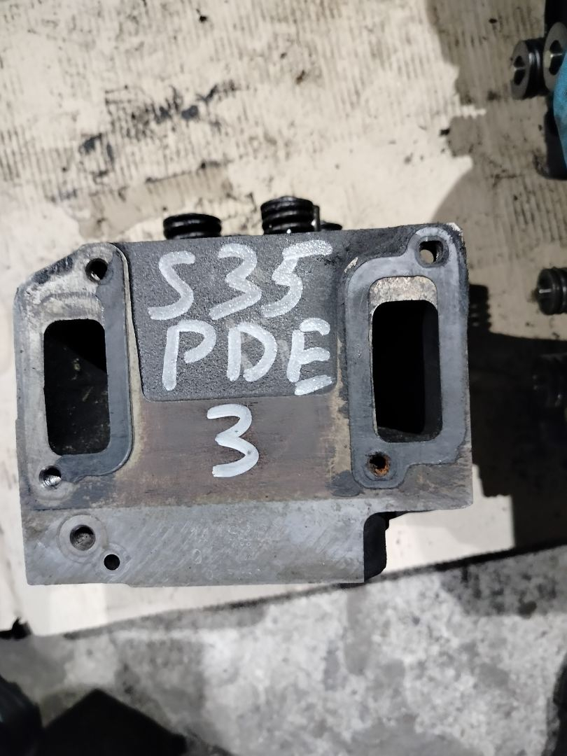 головка блока цилиндров Scania R 3 поколение 2007, 1450057, 1448282, 2128881, 1912792, 1846125, 1743124, 1421746, 1420001, 1412089, 1395661, 1371159 - фото №1