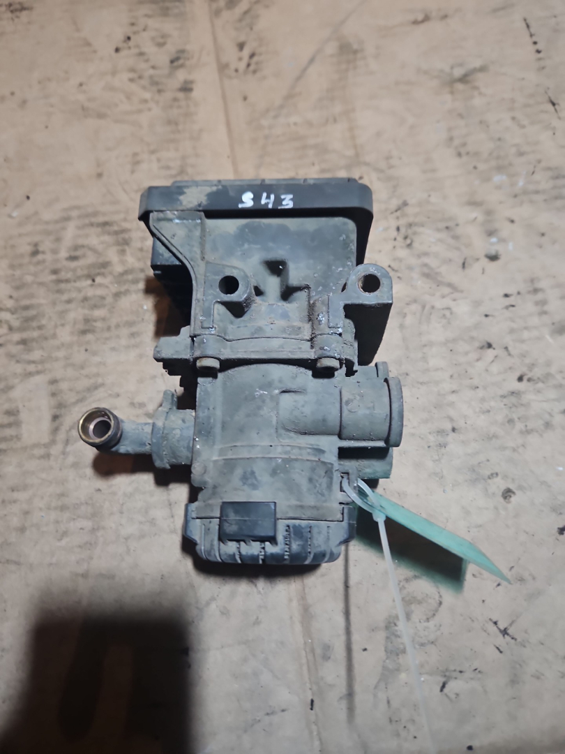 кран модулятор EBS Scania R 3 поколение 2010, K000085, 1773676, K021202, 1879275, 1857012, 1442935, 1754939, K021202N50 - фото №1