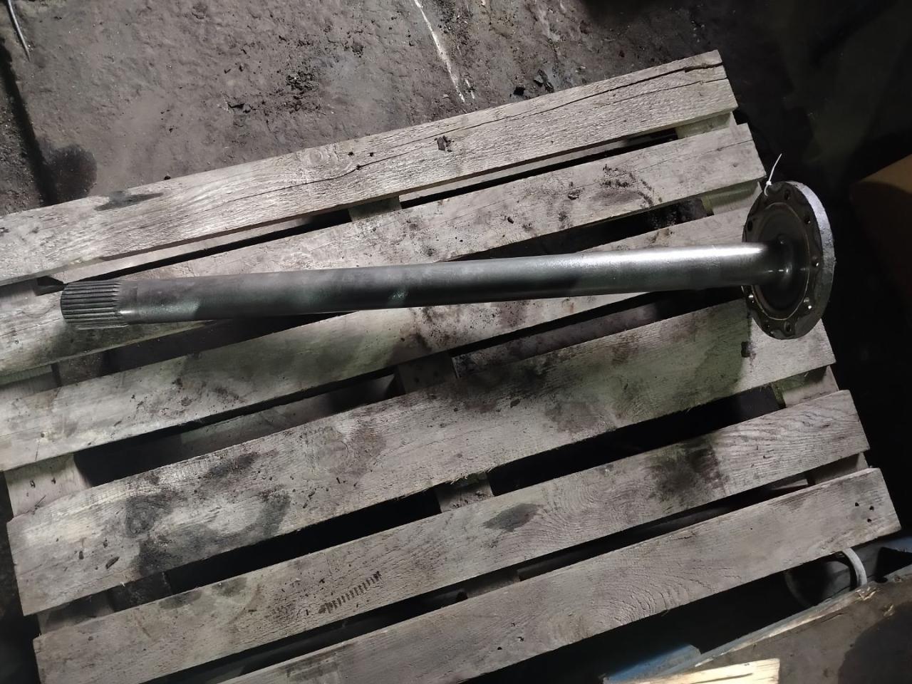 полуось (приводной вал, ШРУС) MAN TGX 1 поколение 2017, 12.4 л., D 2676 LF 52, дизель, АКПП, белый, правый руль, 81355020147 - фото №1