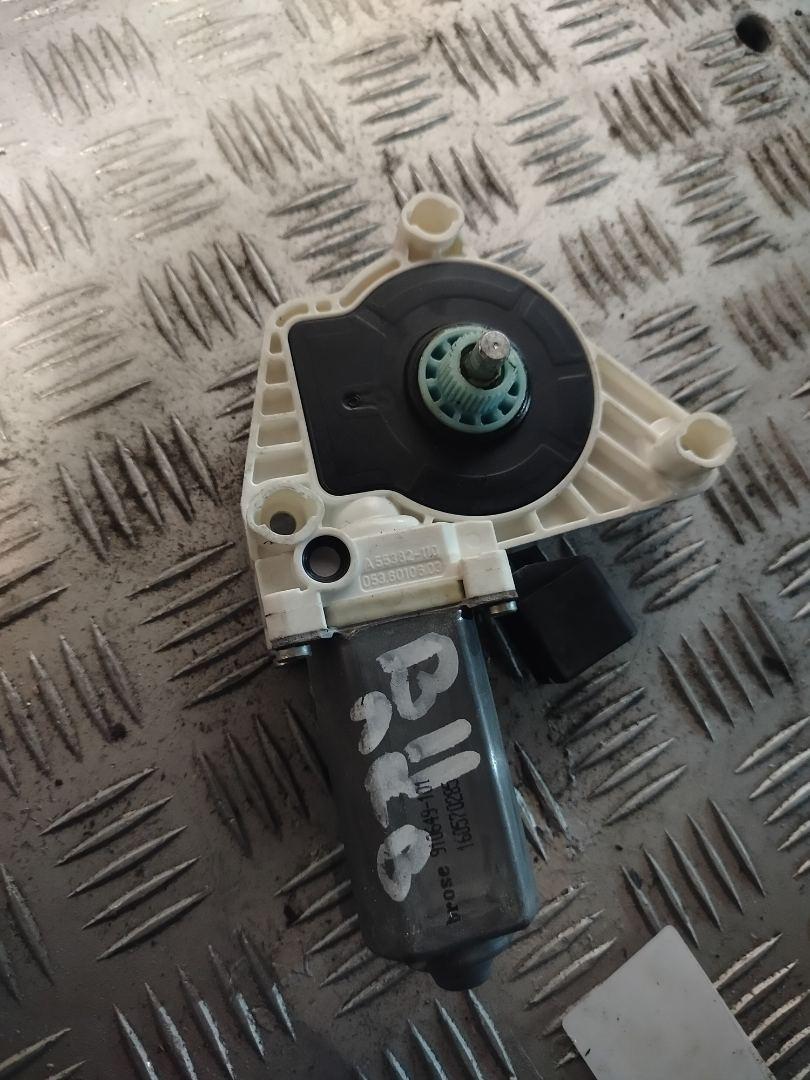 моторчик стеклоподъемника Mercedes-Benz Actros 4 поколение (MP4) 2017, om471.926, дизель, МКПП, белый, правый руль, A55382110, A9607201146 - фото №1