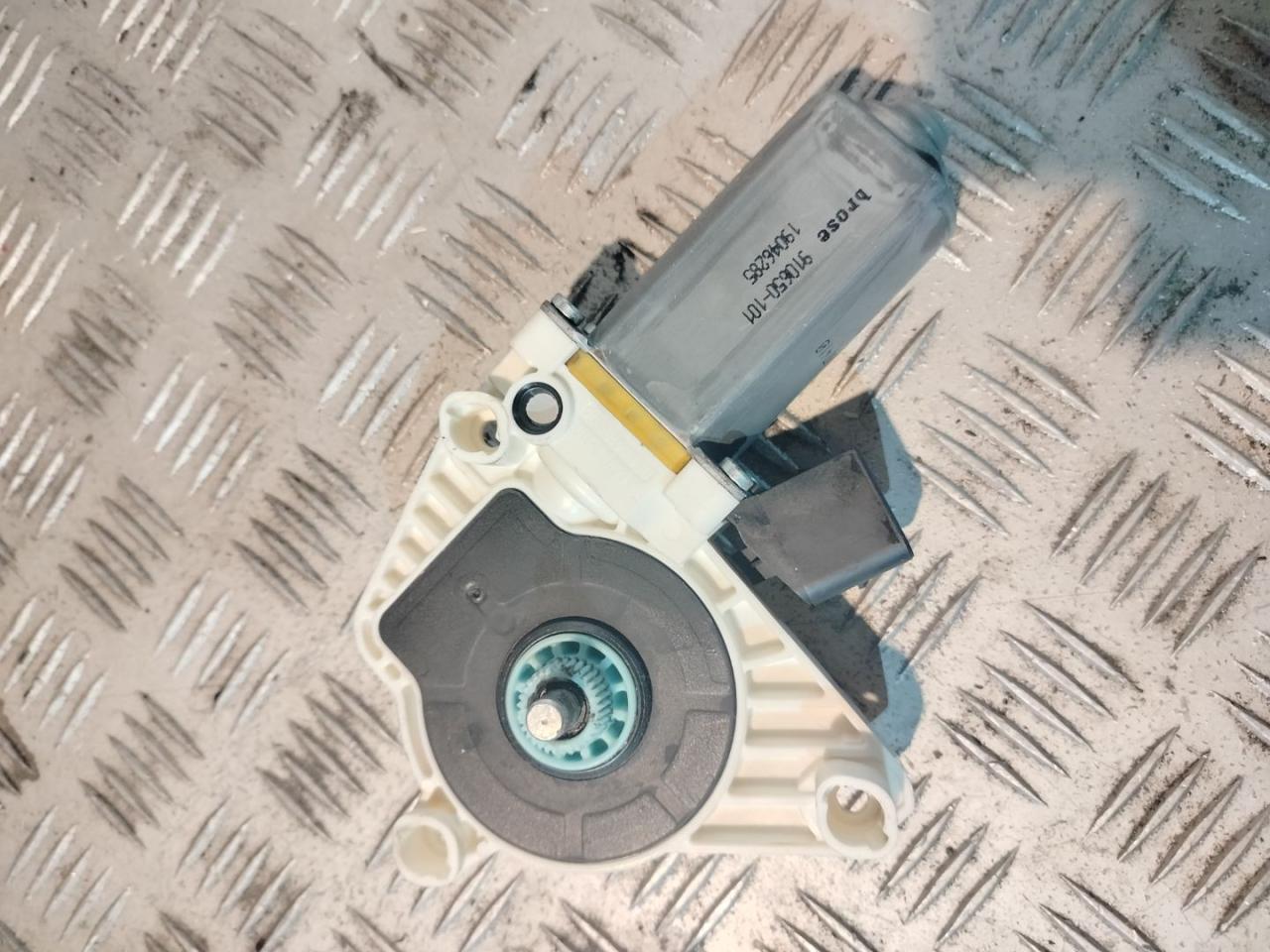 моторчик стеклоподъемника Mercedes-Benz Actros 4 поколение (MP4) 2016, om471.926, дизель, АКПП, белый, правый руль, A60079111 - фото №1