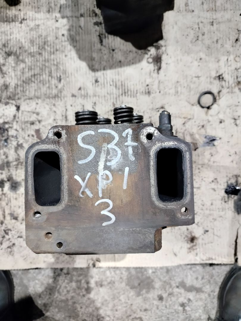 головка блока цилиндров Scania R 3 поколение 2011, 12.7 л., DC 13.05, дизель, белый, грузовик, 1921303, 2005283, 2330322, 1874583, 1855950, 1849155, 570993 - фото №1