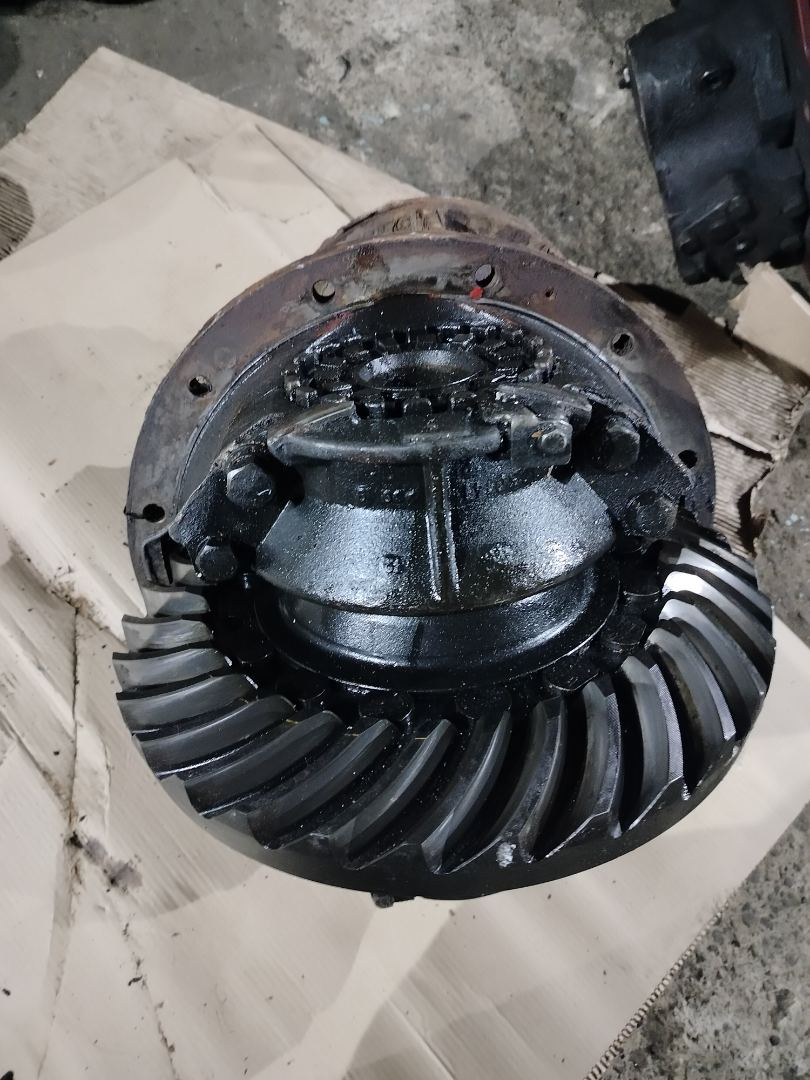 редуктор заднего моста Volvo FH 2 поколение 2005, EV91, RSS1356, 3191876 - фото №1