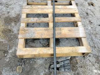 кронштейн (крепление) Mercedes-Benz Actros 4 поколение (MP4) 2015, 12.8 л., OM 471.900, дизель, МКПП, белый, правый руль, A9607904104, A9607930934