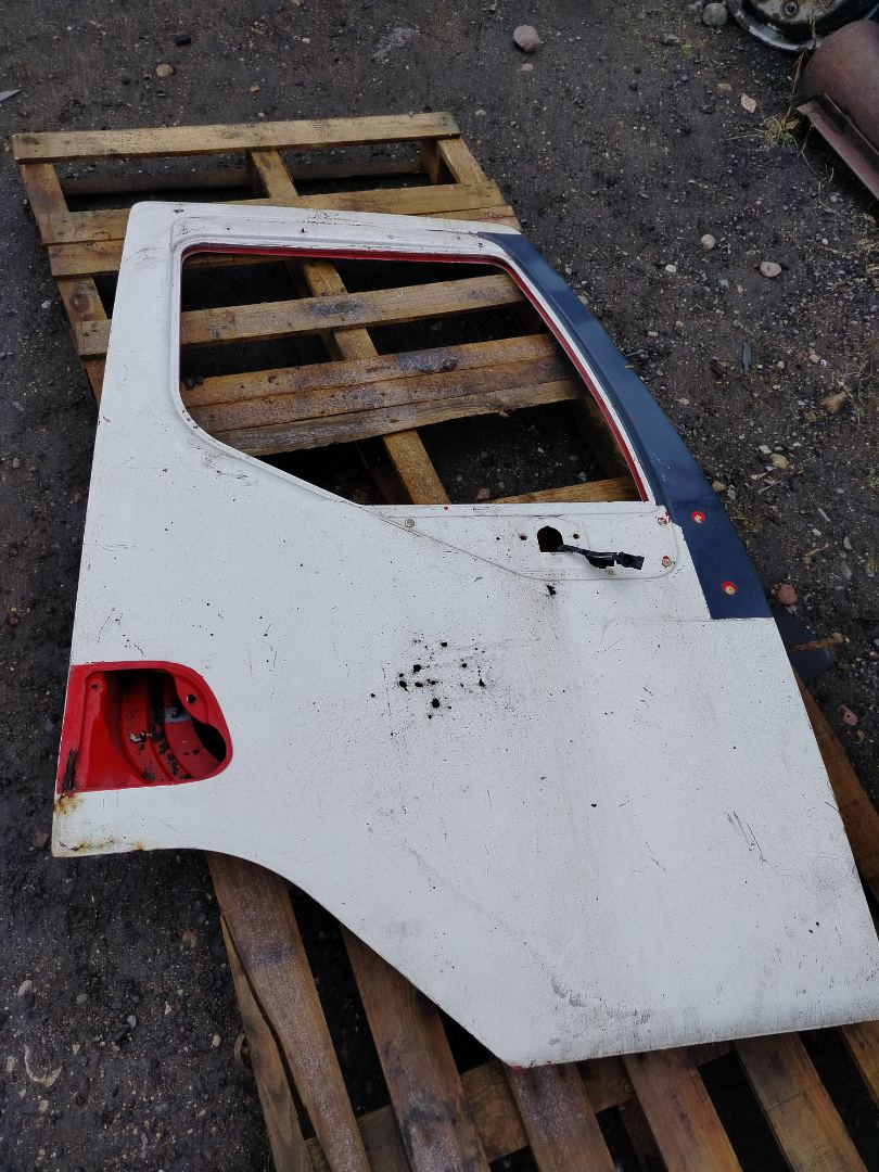 дверь передняя правая Renault Premium 1 поколение 2003, 5600464824 - фото №1