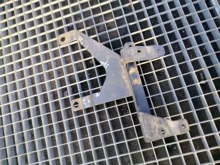 крепление ( кронштейн ) крыла Scania R 4 поколение 2019, 12.7 л., DC 13.148, дизель, АКПП, белый, правый руль, 2645101, 2645113