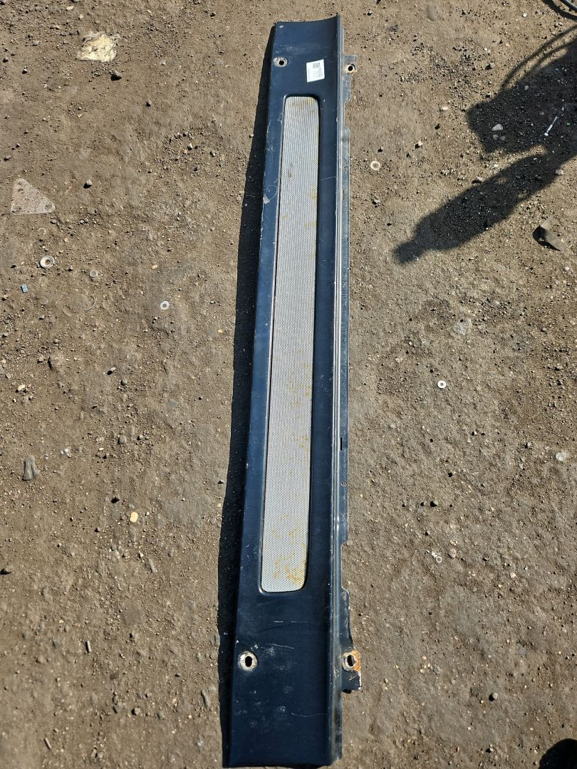 решетка радиатора Scania R 3 поколение 2006, 11.7 л., DC 12.14, дизель, МКПП, серый, правый руль, 1748085 - фото №1