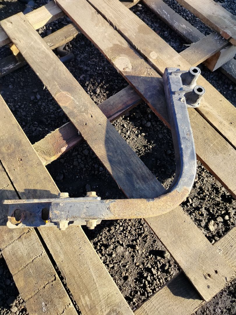 кронштейн рамы MAN TGX 1 поколение 2018, 12.4 л., D 2676 LF 51, дизель, АКПП, белый, правый руль - фото №1