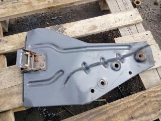 крепление ( кронштейн ) крыла Scania R 3 поколение 2006, 11.7 л., HPi, DC 12.14, дизель, МКПП, серый, правый руль, 1355075