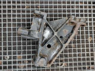 Крепление бампера переднего Scania R 3 поколение 2006, 11.7 л., HPi, DC 12.14, дизель, МКПП, серый, правый руль, 1431602