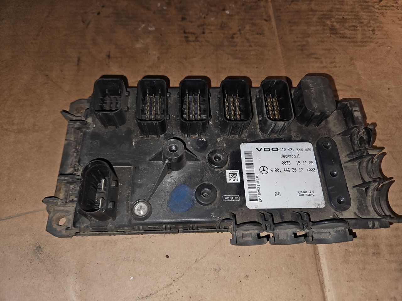 блок управления (другие) Mercedes-Benz Actros 2 поколение (MP2) 2005, A0014462017, 410421003020 - фото №1