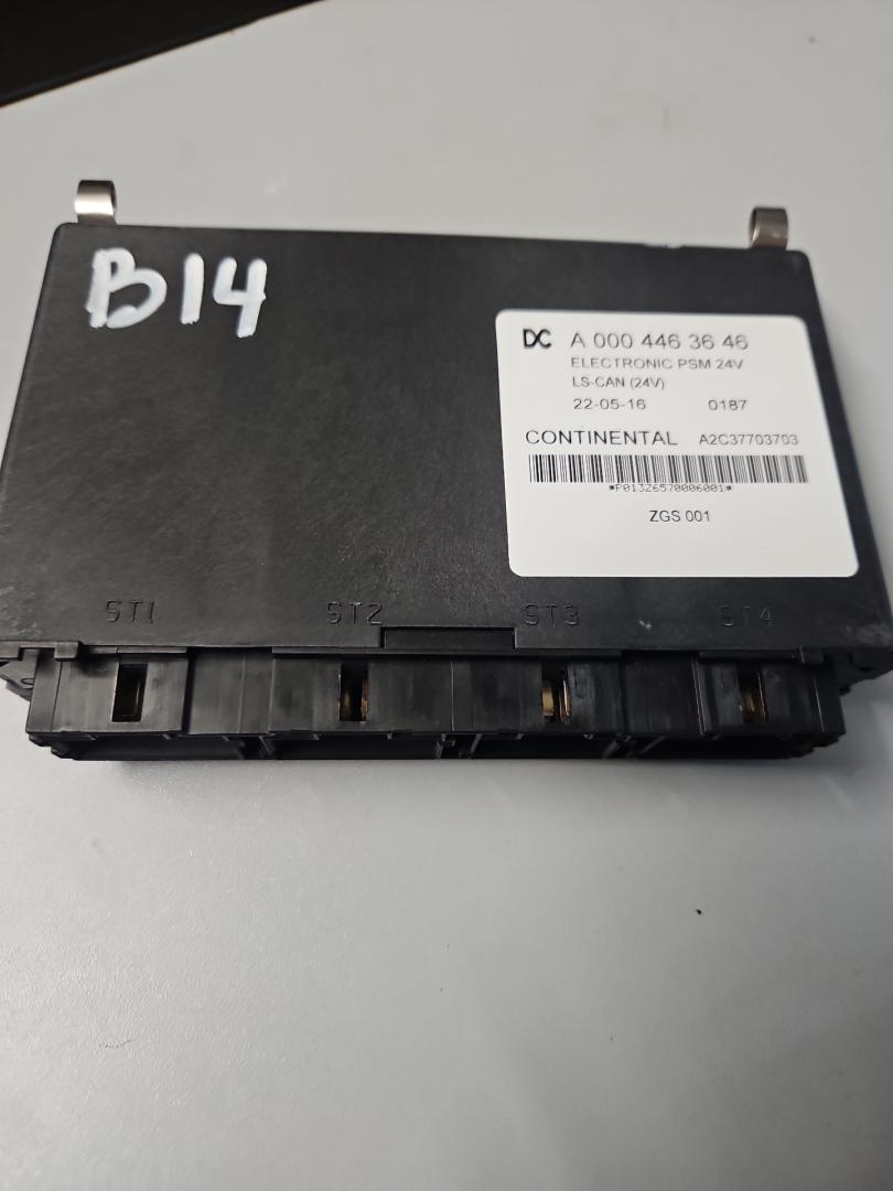 Блок управления PSM Mercedes-Benz Actros 4 поколение (MP4) 2016, om471.926, дизель, робот, белый, правый руль, A0004463646 - фото №1