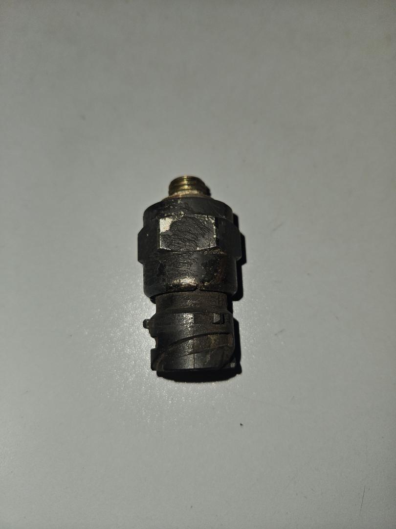 датчик (прочие) Mercedes-Benz Actros 3 поколение (MP3) 2013, 11.9 л., OM 541.976, дизель, робот, белый, правый руль, A0045455514, A0065451114 - фото №1