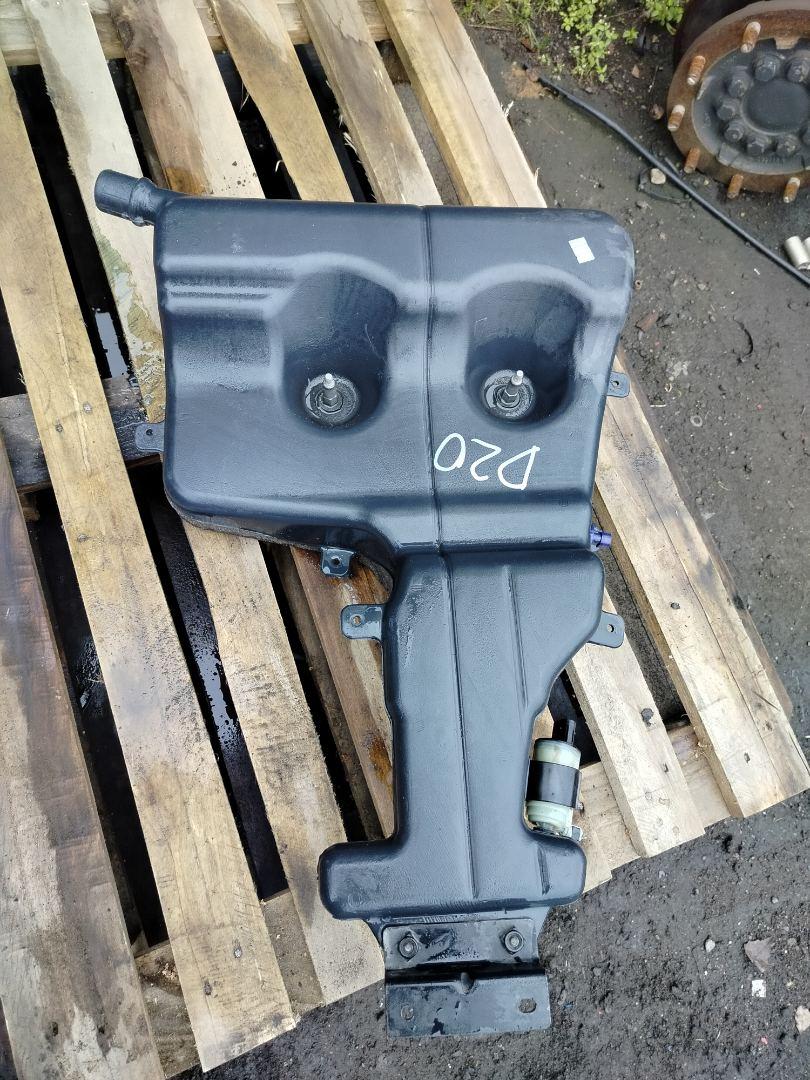 бачок омывателя DAF XF 106 1 поколение 2020, MX-13, АКПП, белый, правый руль, 2046541, 2046542 - фото №1