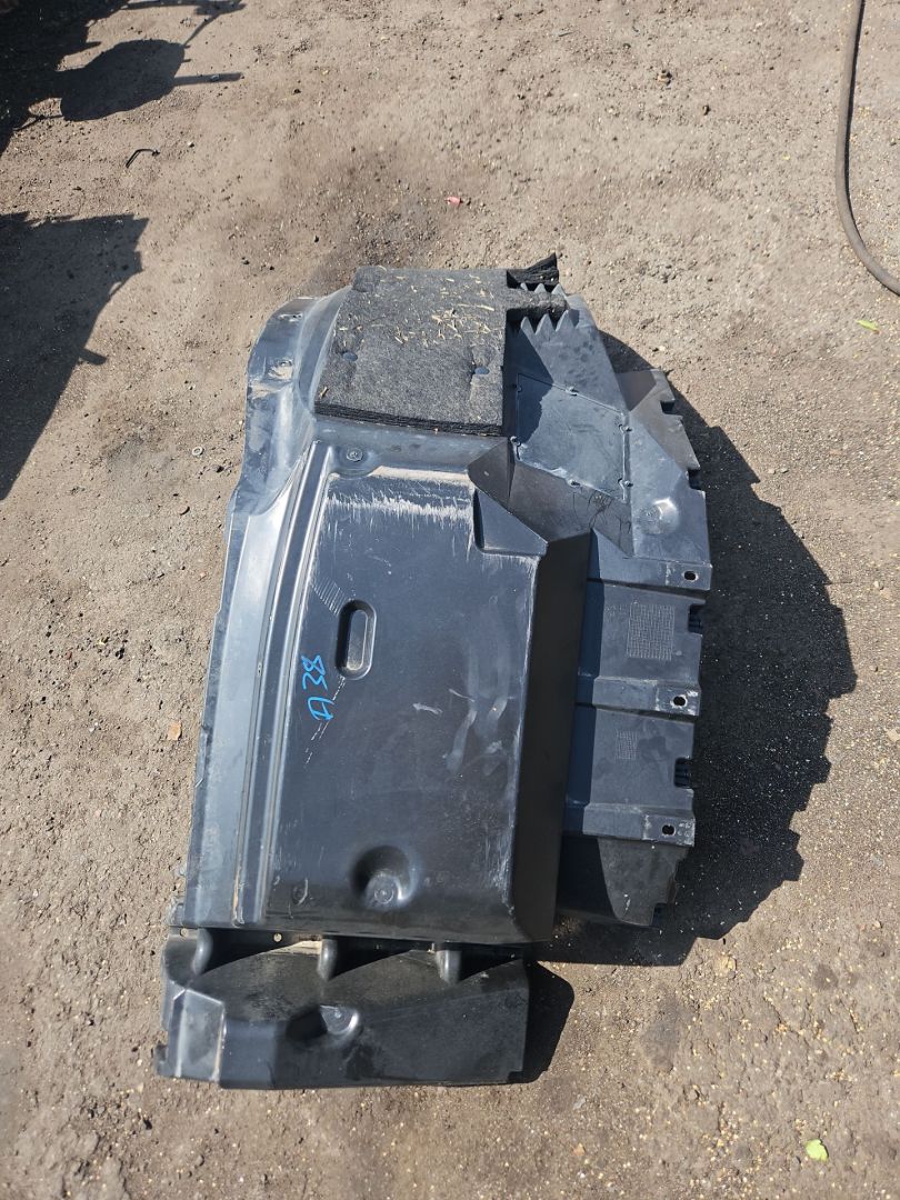 защита арок (подкрылок) MAN TGX 1 поколение 2018, 12.4 л., D 2676 LF 51, дизель, АКПП, белый, правый руль, 81612300277, 81612300276, 81612300209 - фото №1