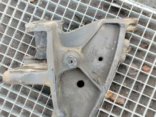 Крепление бампера переднего Scania R 3 поколение 2006, 11.7 л., HPi, DC 12.14, дизель, МКПП, серый, правый руль, 1431601