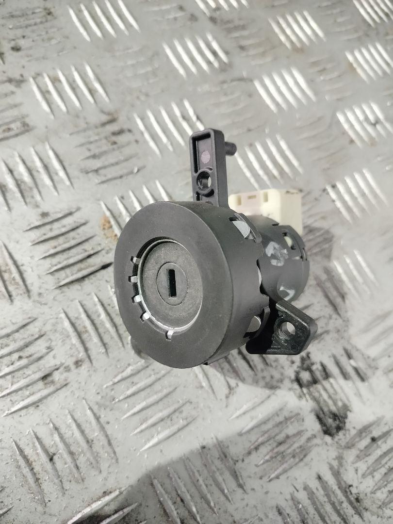 замок зажигания Volvo FH 3 поколение 2014, 12.8 л., D13C500, дизель, АКПП, белый, правый руль, 22142727, 22336369 - фото №1