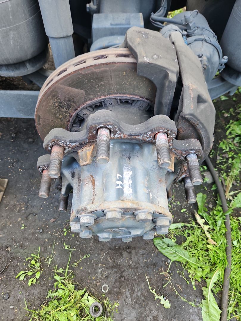 ступица задняя DAF XF 106 1 поколение 2020, MX-13, АКПП, белый, правый руль, 1812161, 2104395, 1801594, 2019802, 1657637, 1659576, 2033821 - фото №1