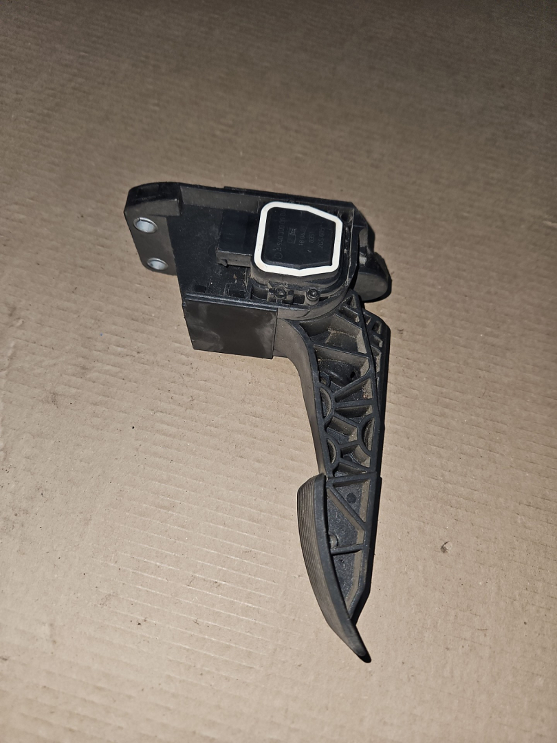 педаль Mercedes-Benz Actros 3 поколение (MP3) 2008, A9403000004, A9603000004 - фото №1